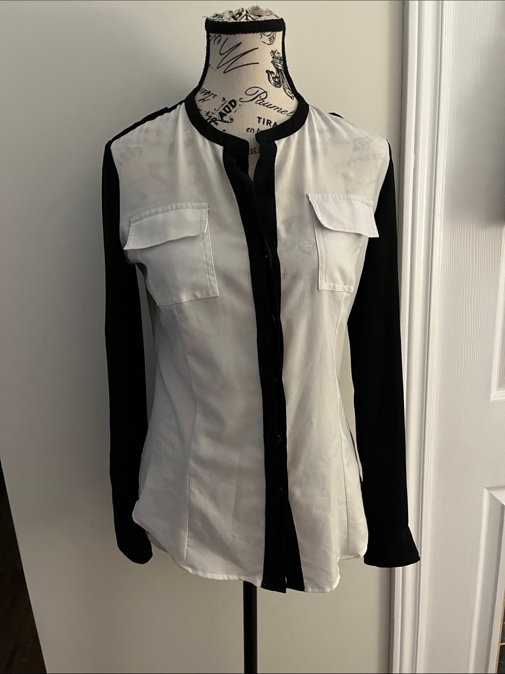 Calvin Klein Black and White Contrast Button-Down Blouse